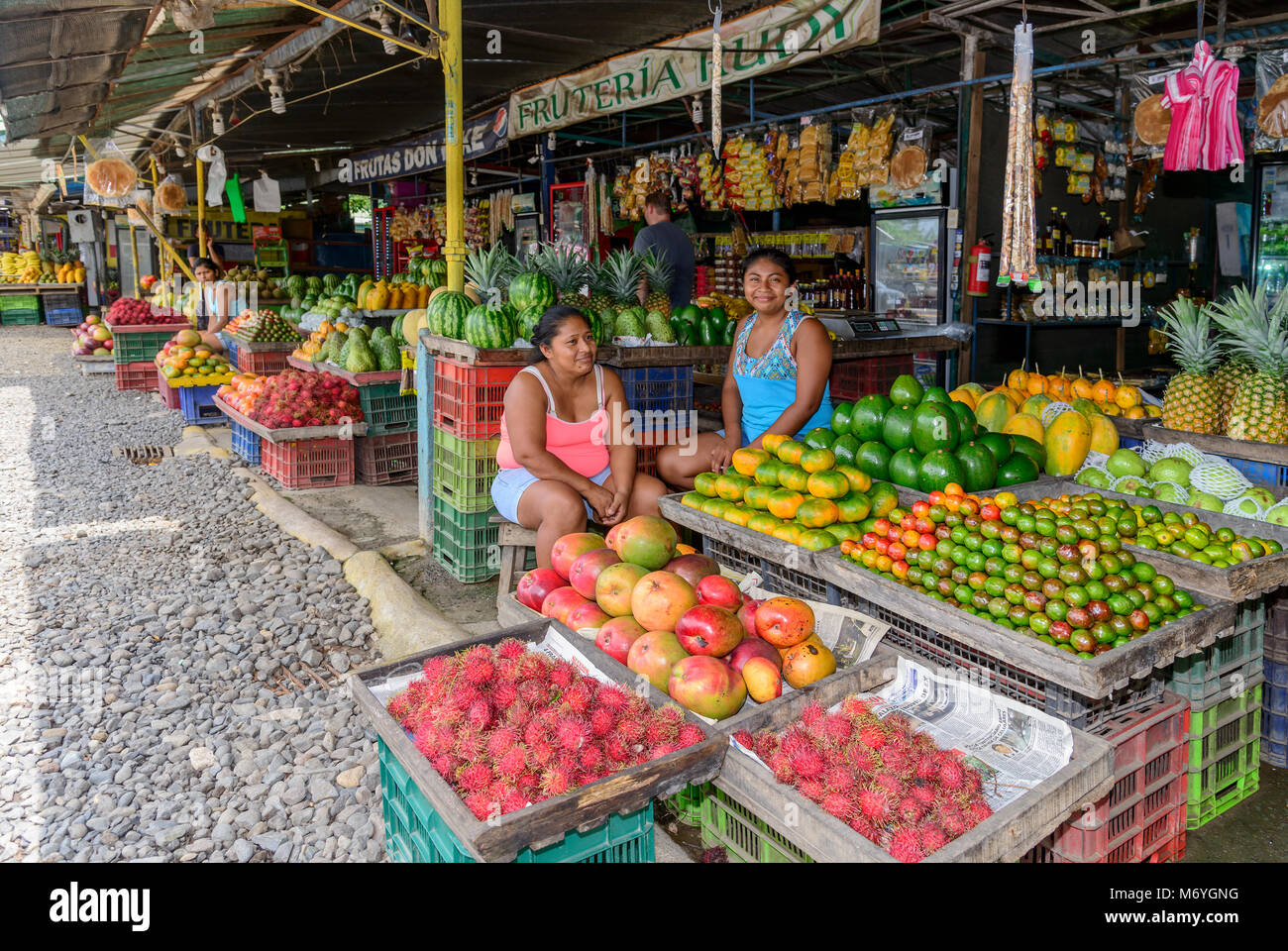 Mercato ortofrutticolo sulla strada,Costa Rica Foto Stock