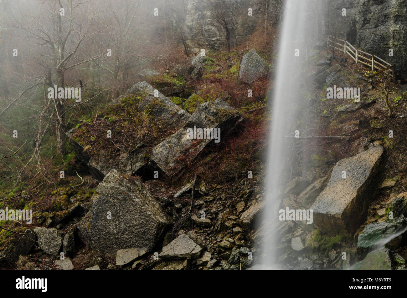 Cascata, scaletta indiano Trail, John Boyd Thatcher parco dello Stato di New York Foto Stock