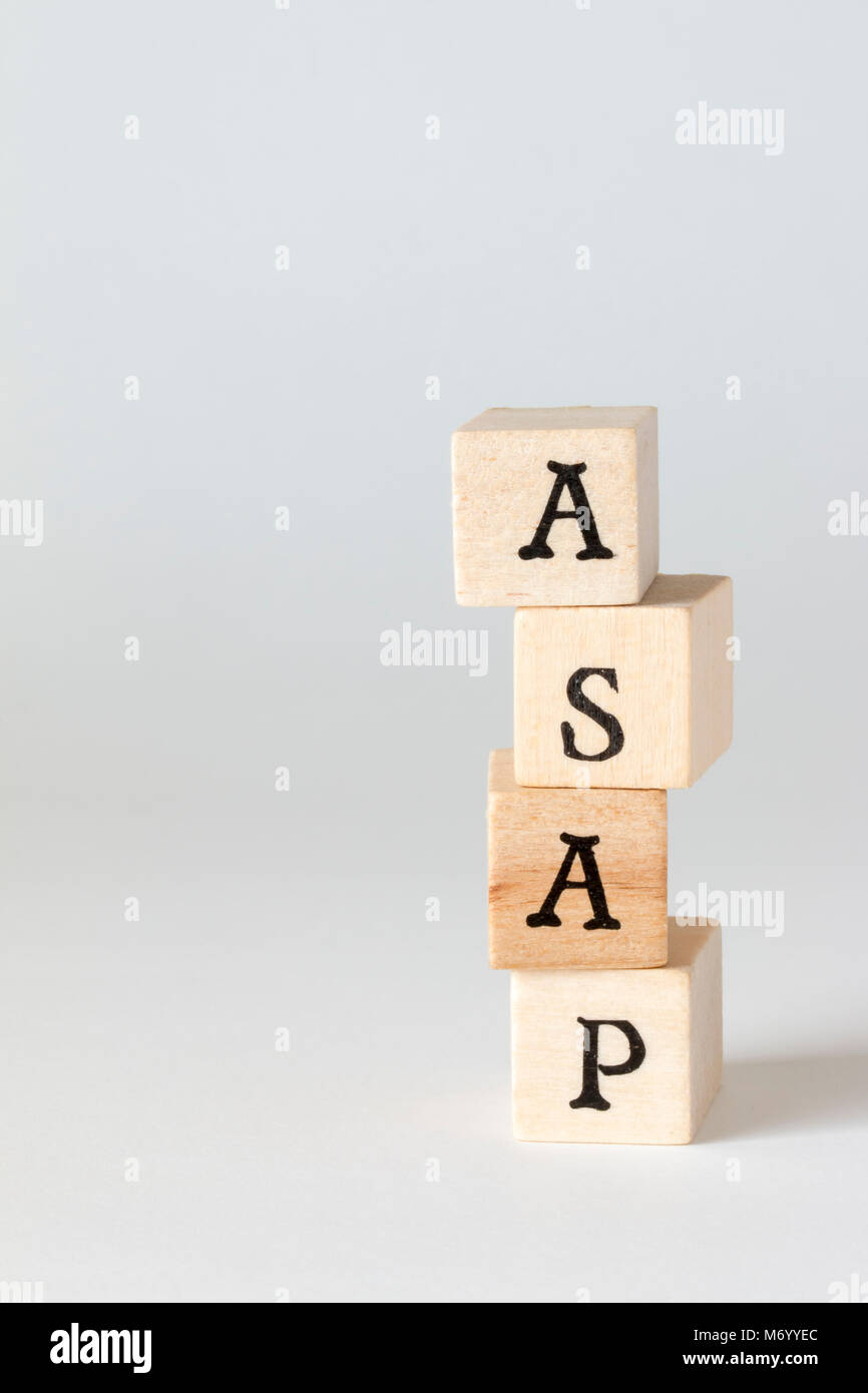 ASAP parola fatta con blocchi di costruzione,il più presto possibile Foto Stock