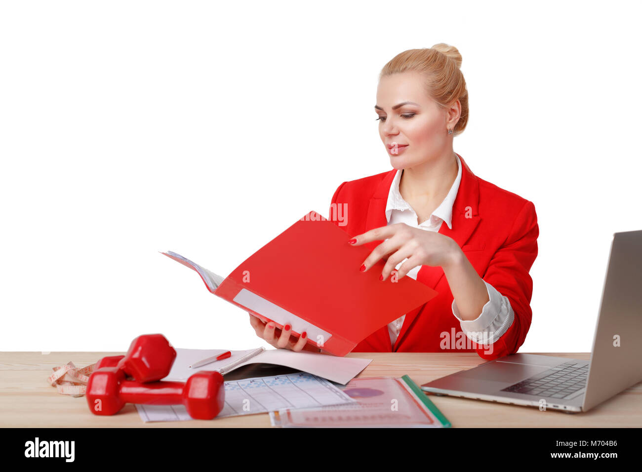 Fitness trainer rendendo il piano di formazione Foto Stock