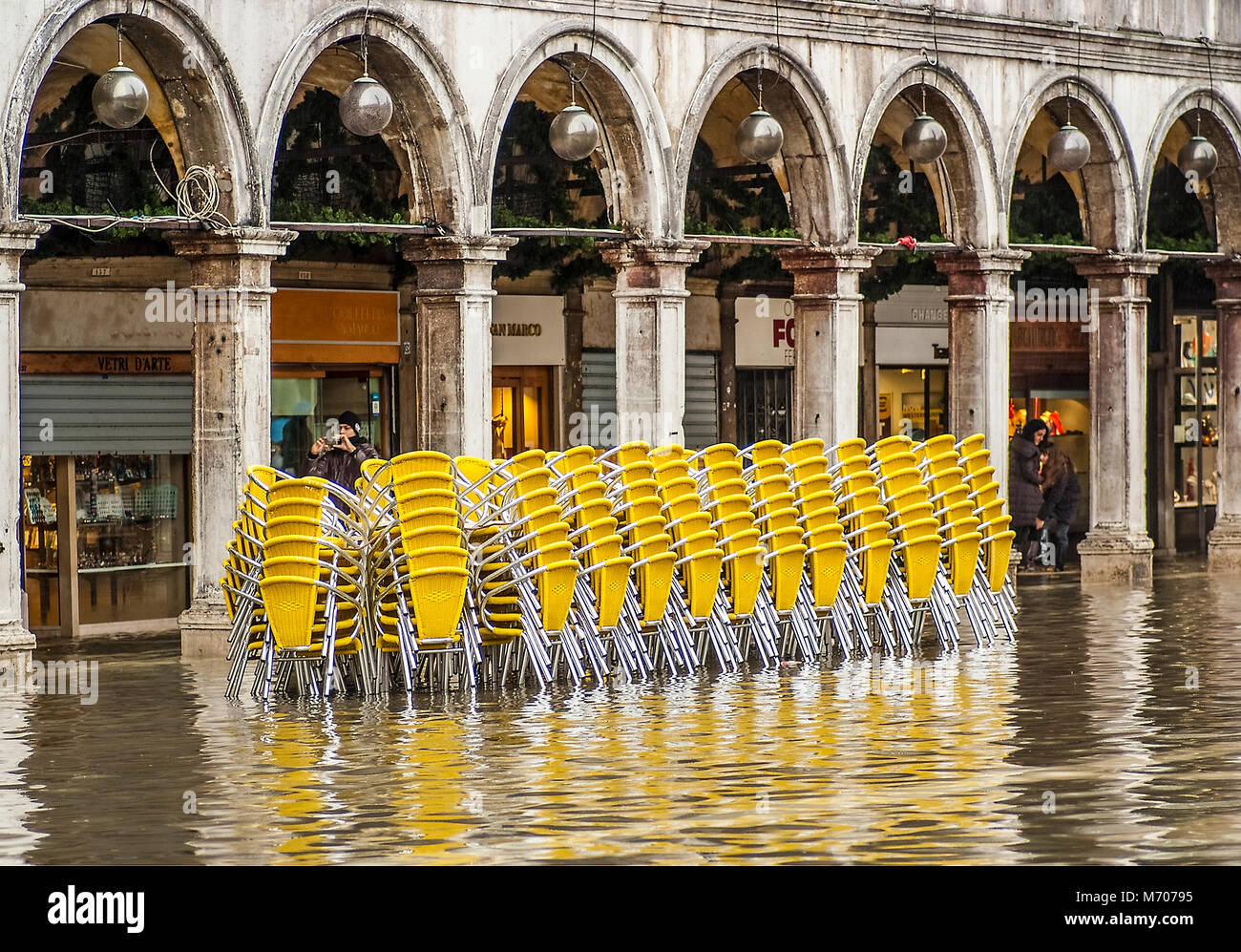 Acqua alta a St,Marco a Venezia, Italia Foto Stock