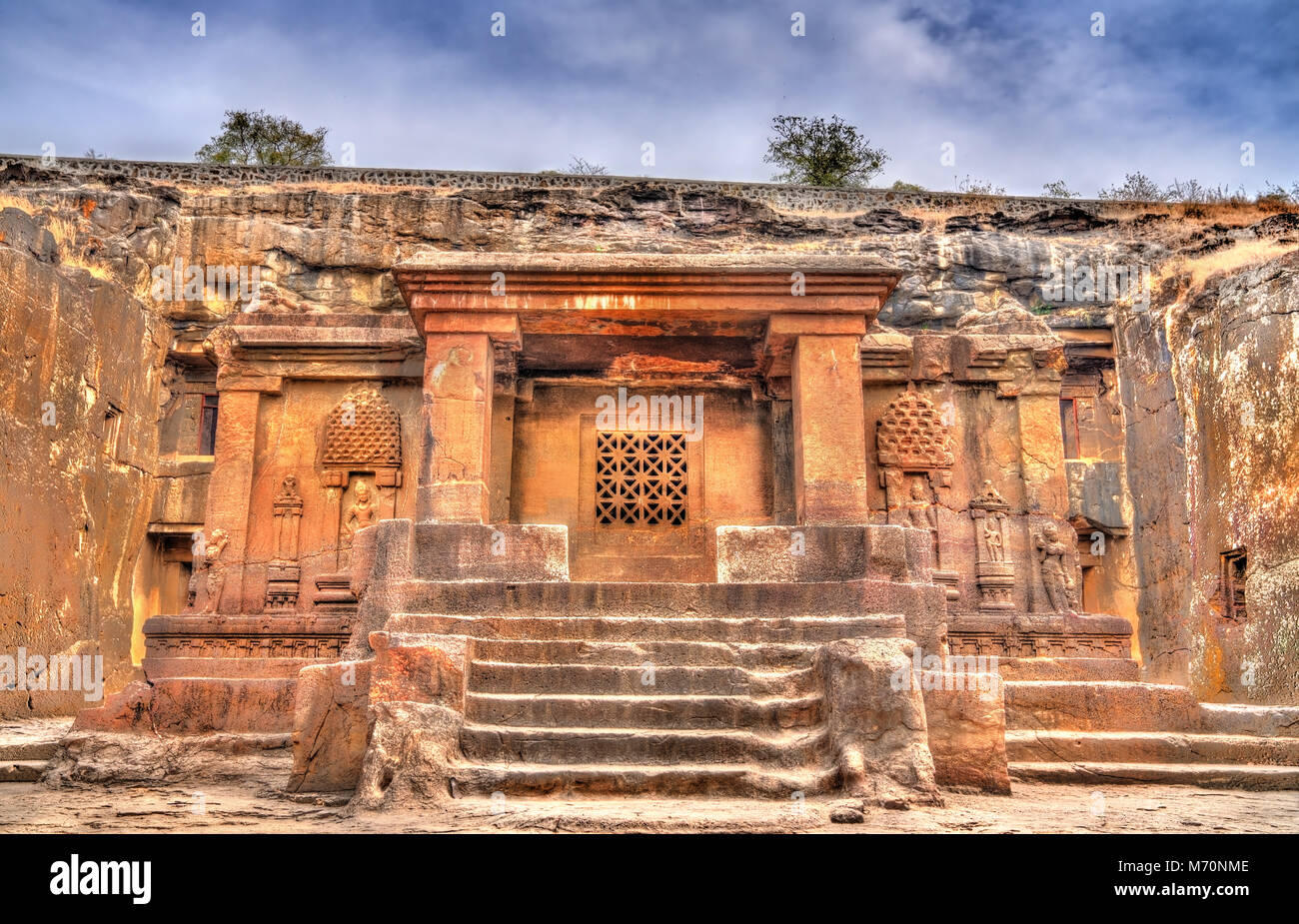 Il Dashavatara tempio indù, cave 15 presso le Grotte di Ellora complesso - India Foto Stock