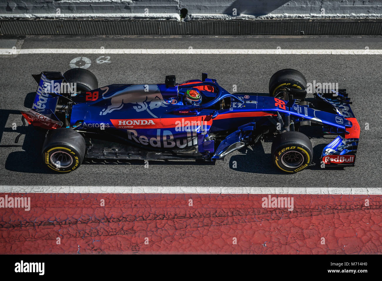 Barcellona, Spagna. 7 Marzo, 2018: Brendon Hartley (NZL) nella sua Toro Rosso STR13 in pit lane al giorno 6 di un test di Formula Uno al Circuit de Catalunya Credito: Matthias Oesterle/Alamy Live News Foto Stock
