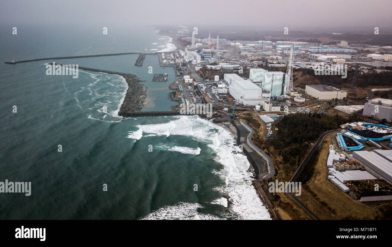 FUKUSHIMA, Giappone - 8 marzo: una foto aerea della Tokyo Electric Co di potenza (TEPCO)'S Fukushima Daiichi centrale nucleare è visto il 8 marzo 2018 in Okuma, Fukushima, Giappone. Credito: Richard Atrero de Guzman/AFLO/Alamy Live News Foto Stock