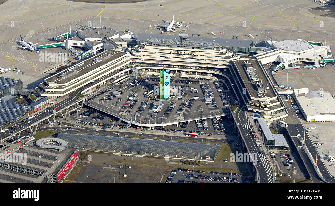 Vista aerea di Colonia / Bonn Airport - Konrad Adenauer, Aeroporto di Colonia-Bonn, aeromobili al momento del check-in le dita, grembiule, aeroporto grembiule, Terminale 2 di Konrad- Foto Stock