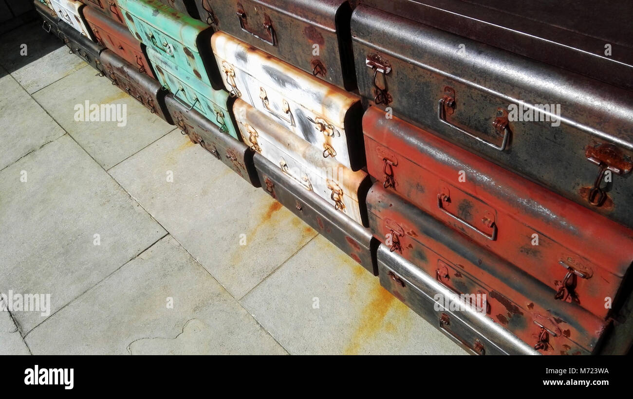 Vecchio vintage valigie colorate Foto Stock