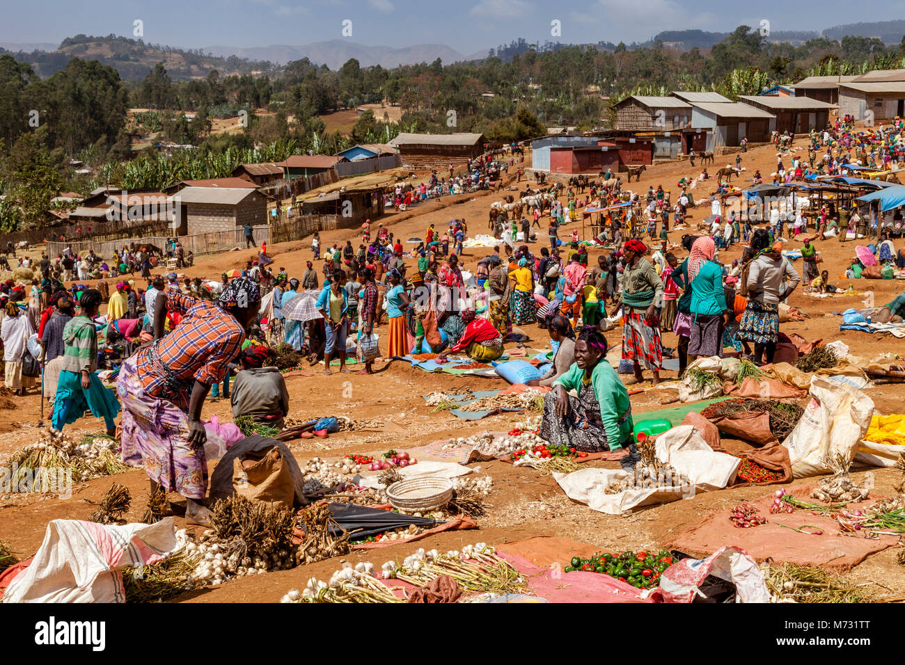 Il famoso Mercato del Sabato presso il villaggio di Dorze di Chencha, in alta montagna Guge, Gamo Gofa Zona, Etiopia Foto Stock