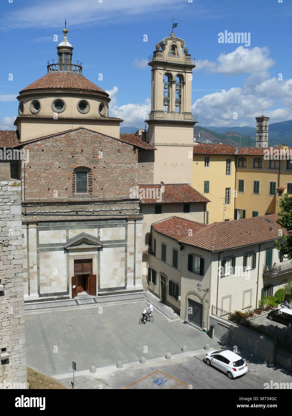 Prato, Italia, Agosto 2, 2015: Santa Maria delle Carceri chiesa Foto Stock