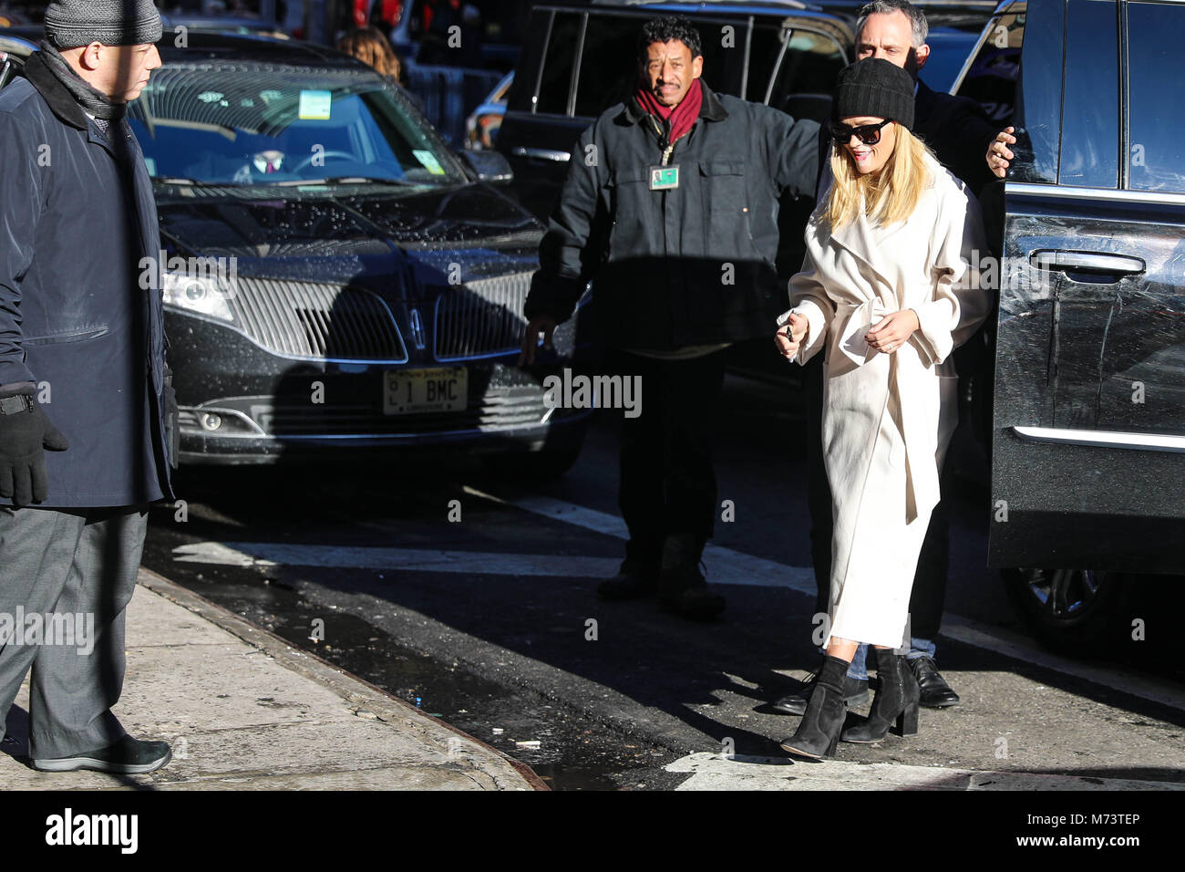 New York, Stati Uniti d'America. 8 Marzo, 2018. L'attrice americana Reese Witherspoon è visto arrivare in un programma televisivo in Manhattan nella città di New York negli Stati Uniti questo giovedì, 08. (Foto: WILLIAM VOLCOV/BRASILE PHOTO PRESS) Credito: Brasile Photo Press/Alamy Live News Foto Stock