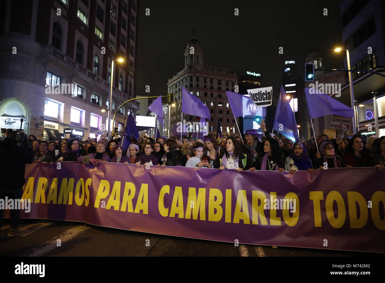 Le donne di spagnolo durante un raduno per celebrare la Giornata internazionale della donna in Puerta del Sol di Madrid, Madrid, giovedì 8 marzo 2018. Credito: Gtres Información más Comuniación on line, S.L./Alamy Live News Foto Stock Le donne di spagnolo durante un raduno per celebrare la Giornata internazionale della donna in Puerta del Sol di Madrid, Madrid, giovedì 8 marzo 2018. Credito: Gtres Información más Comuniación on line, S.L./Alamy Live News Foto Stock