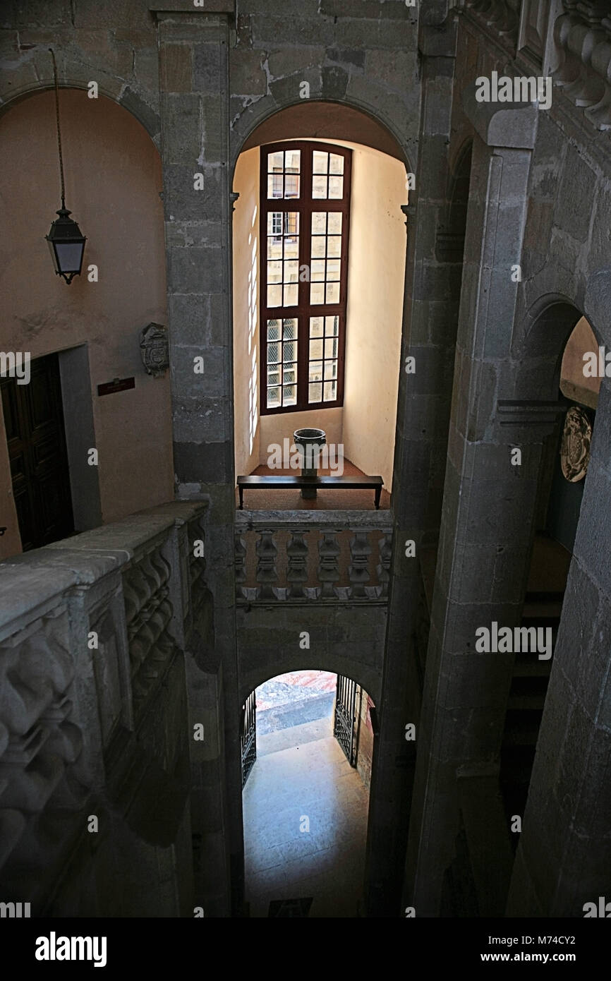 Interno del Arcivescovi' Palace (Palais des Archevèques), Aka Mairie de Narbonne, Place de l'Hôtel-de-Ville, Narbonne, Aude, Occitanie, Francia Foto Stock