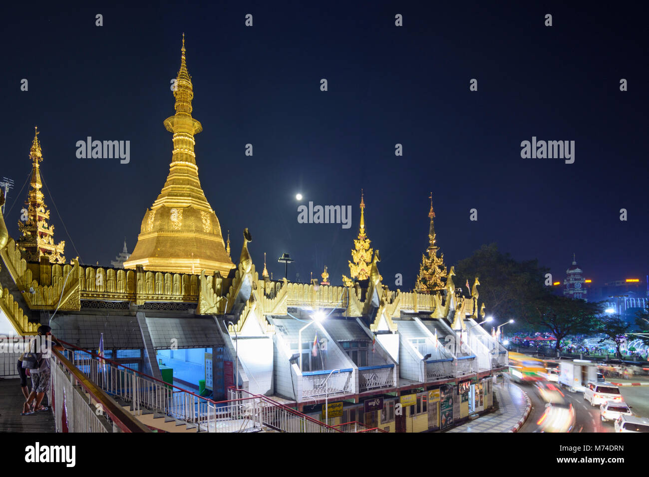 Yangon (Rangoon): Sule Pagoda, rotatoria, cerchio di traffico, quartiere coloniale, Regione di Yangon, Myanmar (Birmania) Foto Stock