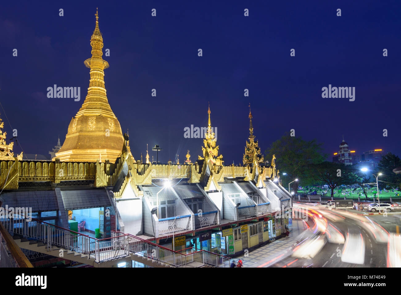 Yangon (Rangoon): Sule Pagoda, rotatoria, cerchio di traffico, quartiere coloniale, Regione di Yangon, Myanmar (Birmania) Foto Stock