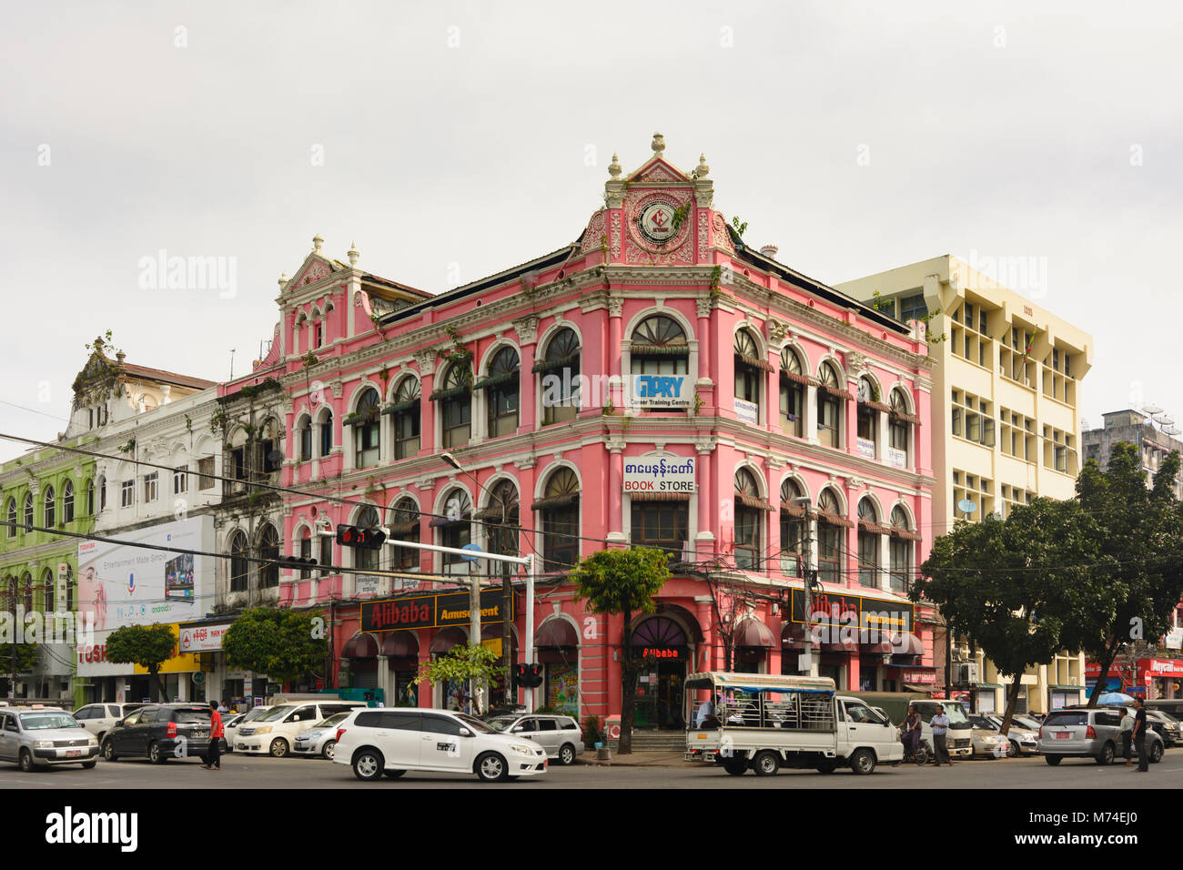 Yangon (Rangoon): edificio coloniale, quartiere coloniale, Regione di Yangon, Myanmar (Birmania) Foto Stock