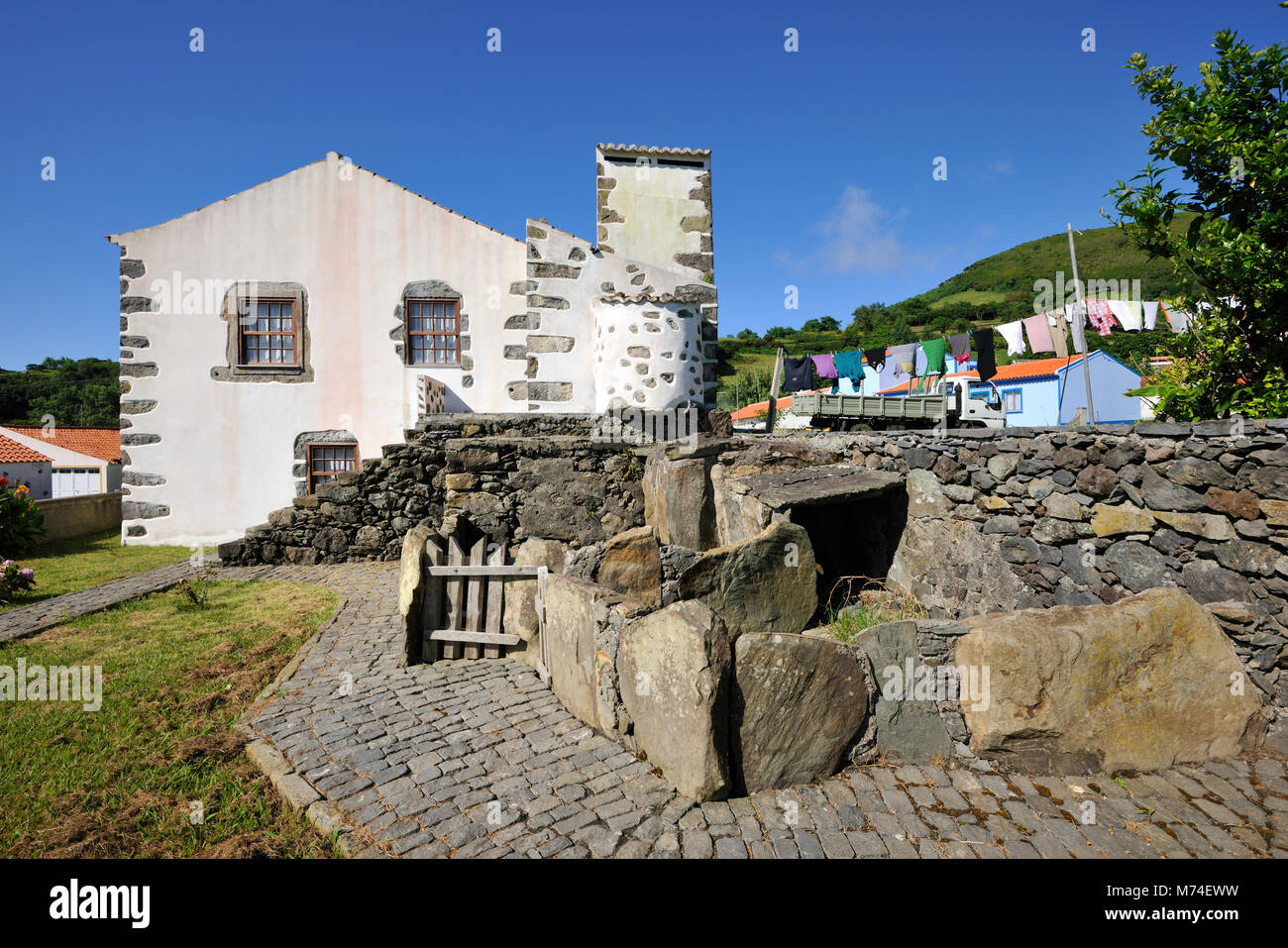 Casa Tradizionale. Lages das Flores, sull isola di Flores. Azzorre, Portogallo Foto Stock