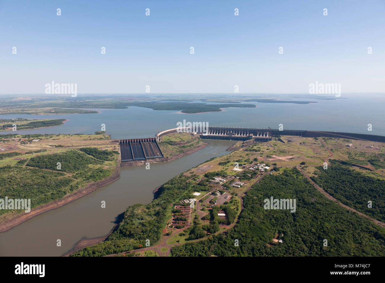 Itaipu centrale idroelettrica costruita dal Paraguay e Brasile sul fiume Prana 2. più grande nel mondo delle Nazioni Unite sui cambiamenti climatici, partner 1 di 7 moderne meraviglie Foto Stock