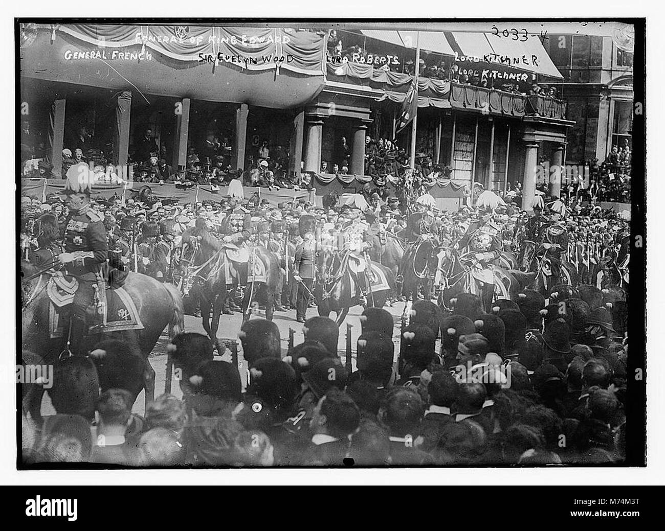 Una fotografia del funerale di re Edoardo VII, con leader militari e politici tra cui il generale francese, Sir Evelyn Wood, Lord Roberts e Lord Kitchener, che documentano questo evento significativo nella storia britannica. Foto Stock