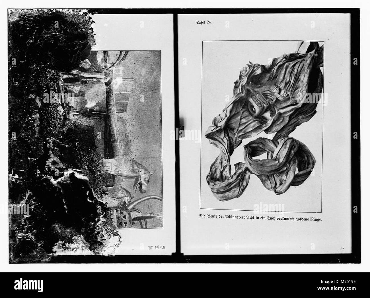 Le repliche di oggetti della tomba di Tutankhamon, tra cui la sua famosa maschera dorata, riflettono la ricchezza e l'arte dell'antico Egitto. Queste copie forniscono informazioni sui tesori della tomba e sul significato culturale dei beni sepolcrali del faraone. Foto Stock