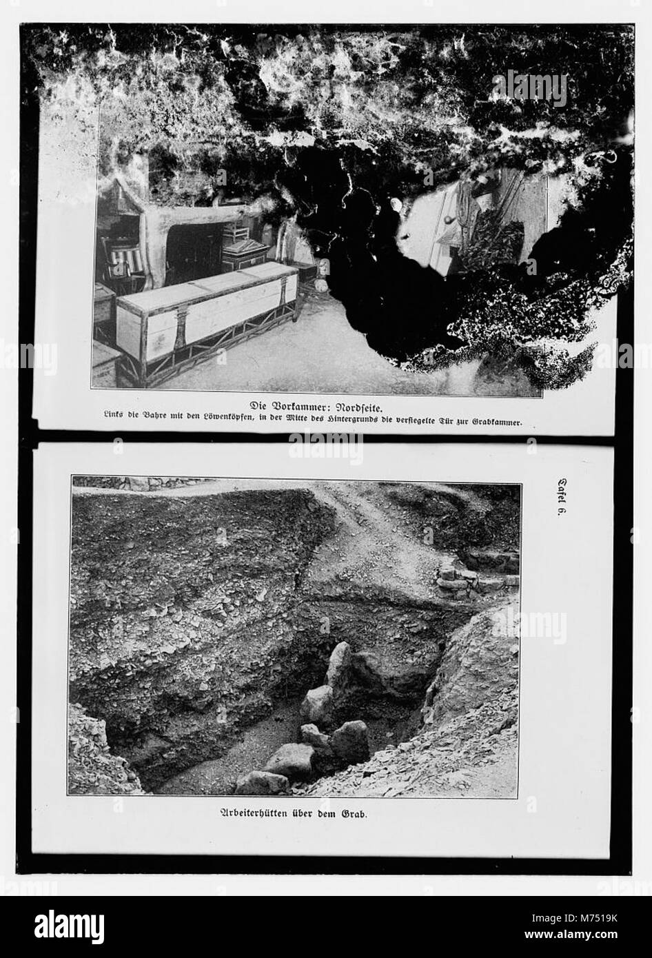 Questa immagine presenta copie di manufatti della tomba del faraone egiziano Tutankhamon, che mostrano la ricchezza e l'arte associate al suo sito di sepoltura, compresi gli oggetti utilizzati nella vita quotidiana e nei rituali. Foto Stock