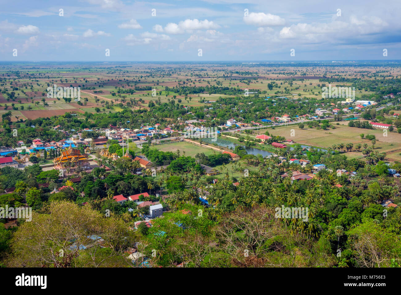 Vista del verde paesaggio della campagna cambogiana, Battambang Foto Stock