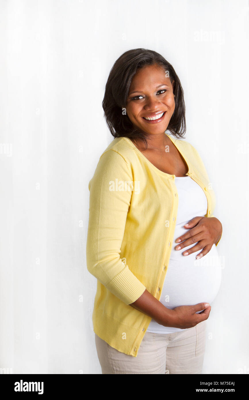 Felice americano africano giovane madre. Foto Stock