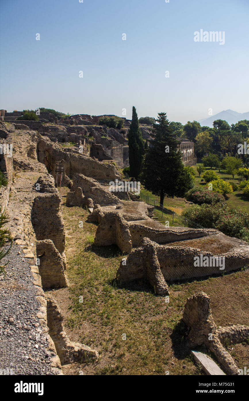 Le mura della città sul bordo di Pompei, Italia Foto Stock