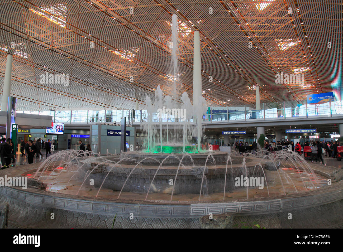 Cina, Pechino, Aeroporto Capital, terminale 3, interno, fontana, Foto Stock