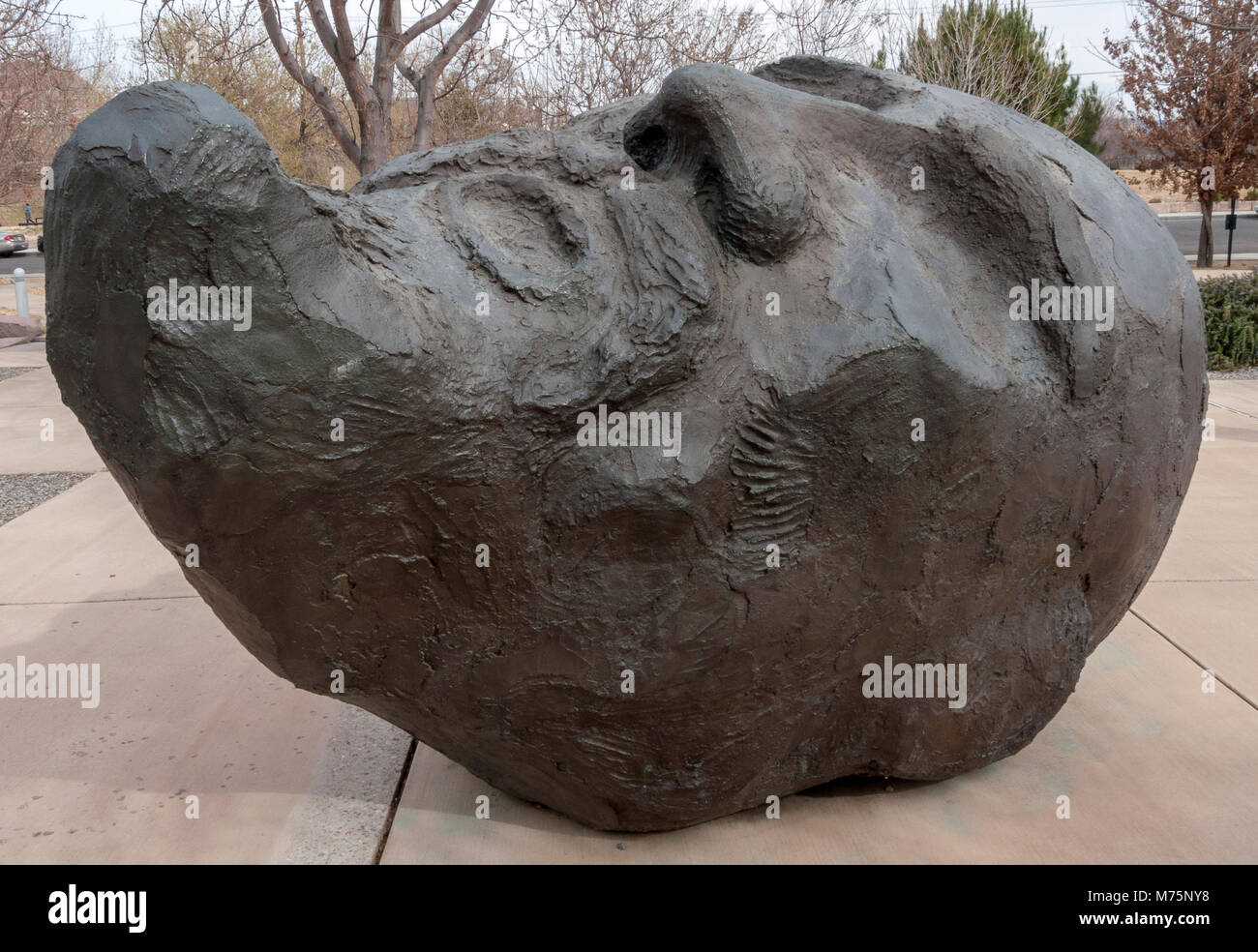 Outdoor scultura in bronzo "Cervantes,' 1997 da Charles forte Foto Stock