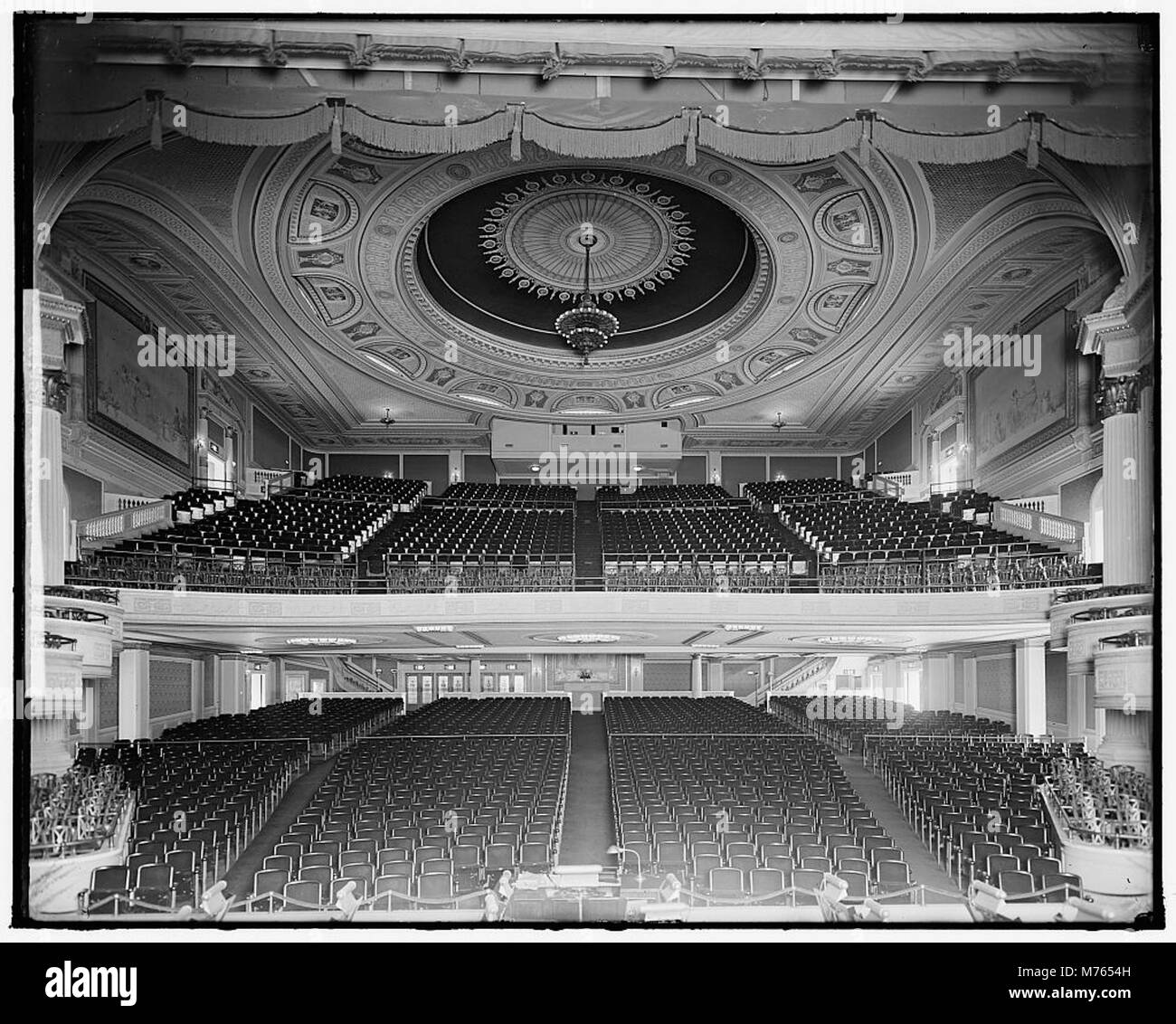 Una fotografia del Loew's Palace Theatre, uno storico palazzo cinematografico che mostra la grandiosità dell'architettura cinematografica dei primi anni del XX secolo. Foto Stock