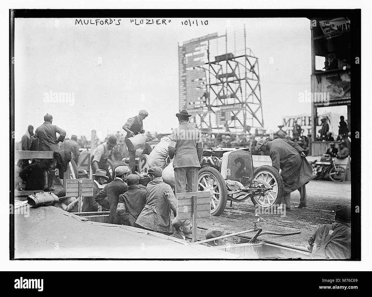 La "Lozier" di Mulford è un'automobile storica, riconosciuta per la sua ingegneria e il suo design all'inizio del XX secolo. L'auto fu un contributo significativo alla storia automobilistica americana. Foto Stock