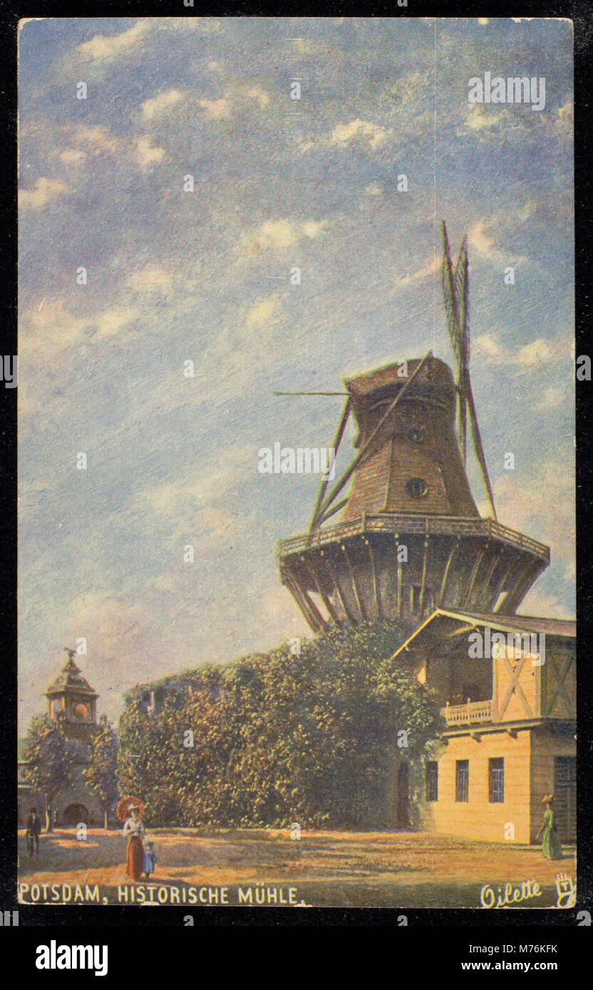 Un'immagine storica del vecchio mulino a Potsdam, in Germania, che mostra l'architettura tradizionale e il ruolo storico dei mulini nell'industria della regione. Foto Stock