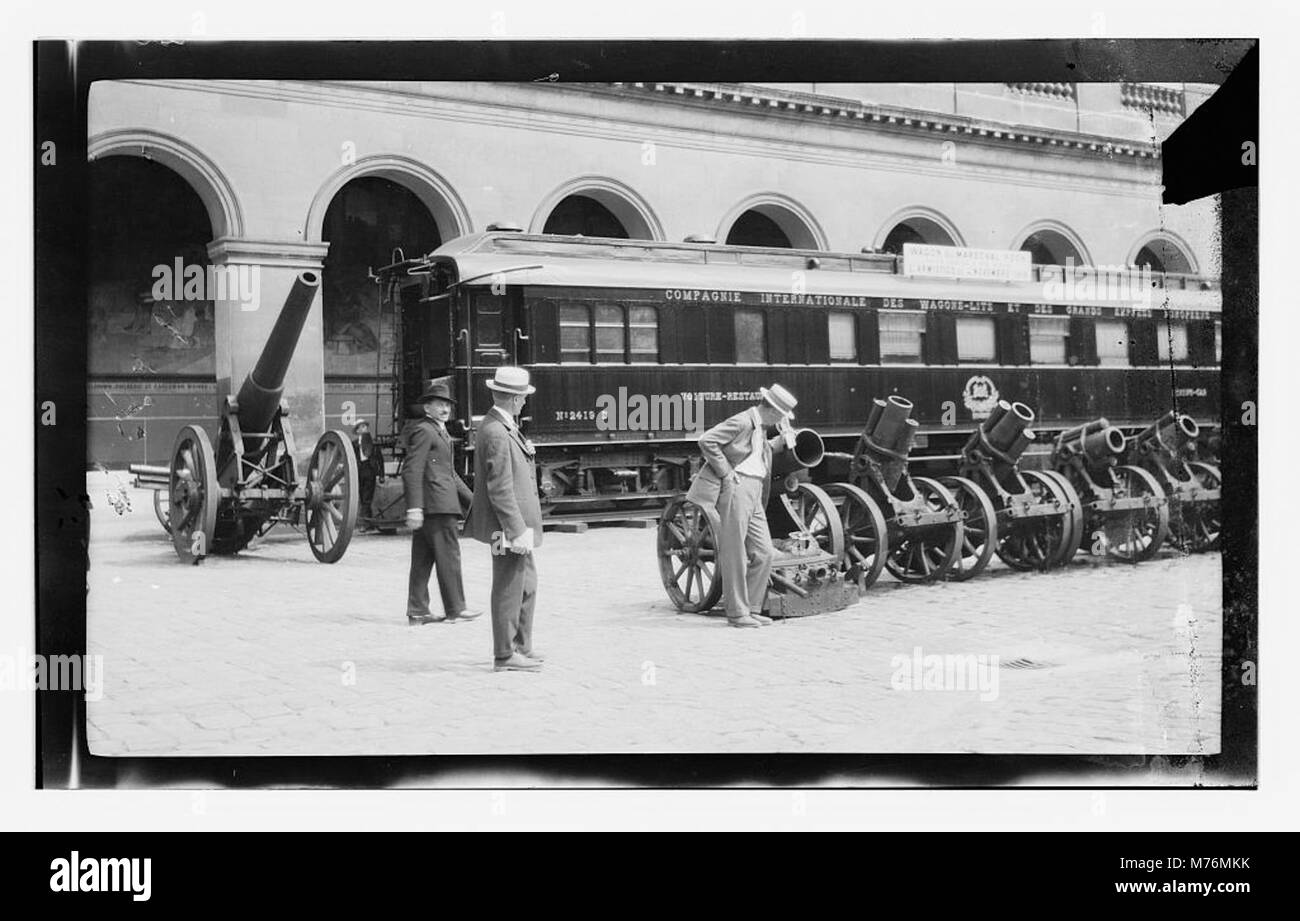 L'auto ferroviaria in cui è stato firmato l'armistizio della prima guerra mondiale l'11 novembre 1918, segnando la fine del conflitto e un momento cruciale nella storia globale. Foto Stock