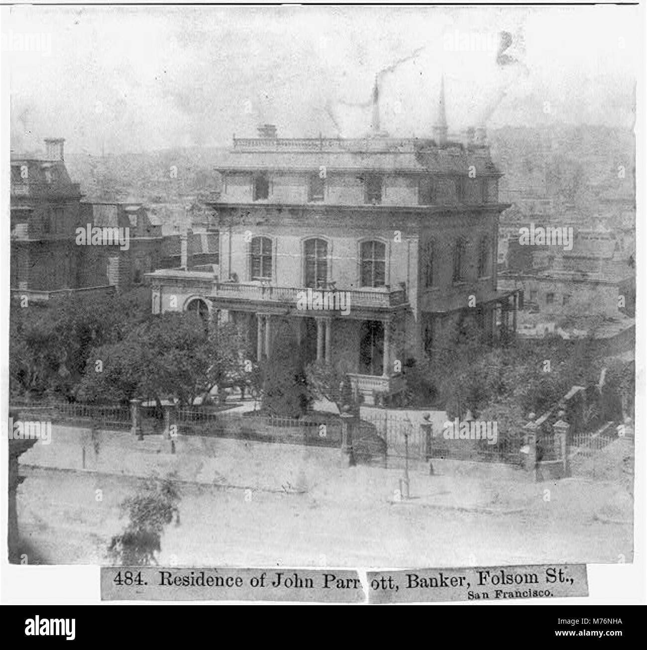 Una fotografia della residenza di John Parrott, un banchiere a San Francisco, situato in Folsom Street. L'immagine mette in evidenza l'architettura e la vita residenziale di una figura di spicco durante l'inizio del XX secolo nella città. Foto Stock