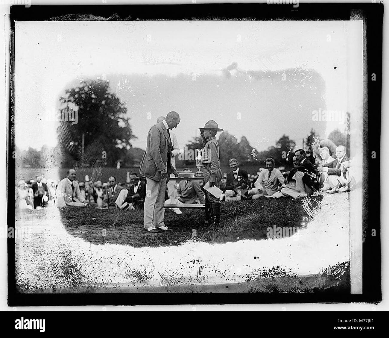 Una foto che cattura un Boy Scout al National Open Championship, mostrando la partecipazione dei giovani alle attività di scouting e alle competizioni nazionali. Foto Stock