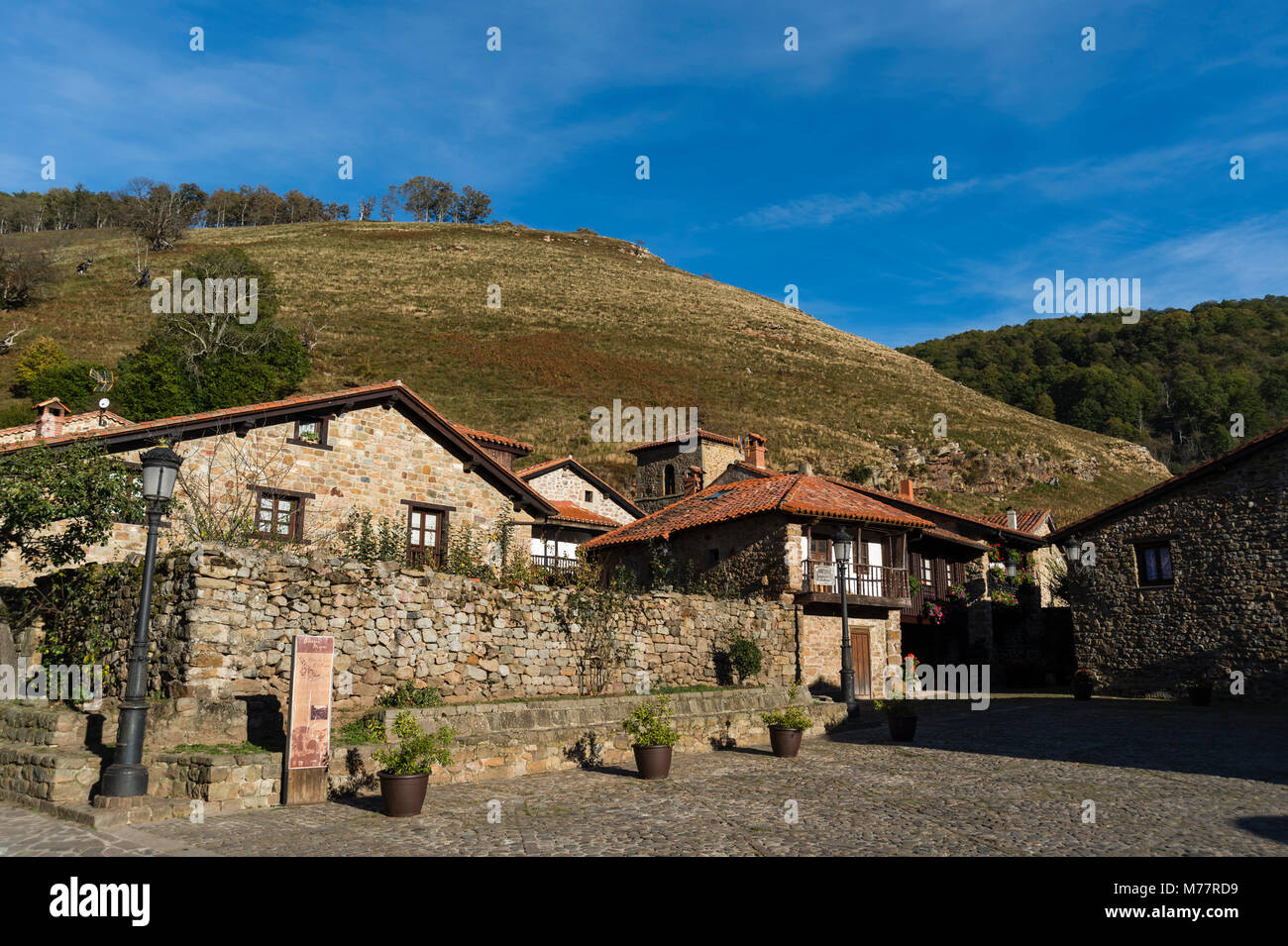 Barcena Mayor village, Cantabria, Spagna, Europa Foto Stock