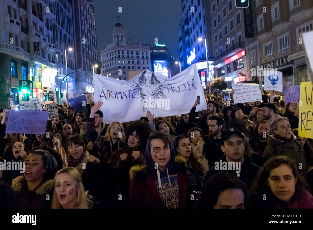 Madrid, Spagna. 8 Marzo, 2018. Persone che hanno manifestato durante la giornata internazionale della donna a Madrid, Spagna. Credito: Marcos del Mazo/Alamy Live News Foto Stock