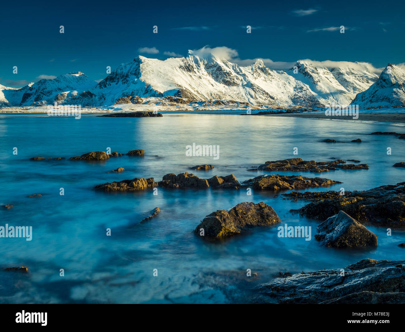 Scena invernale da Lofoten in Norvegia Foto Stock