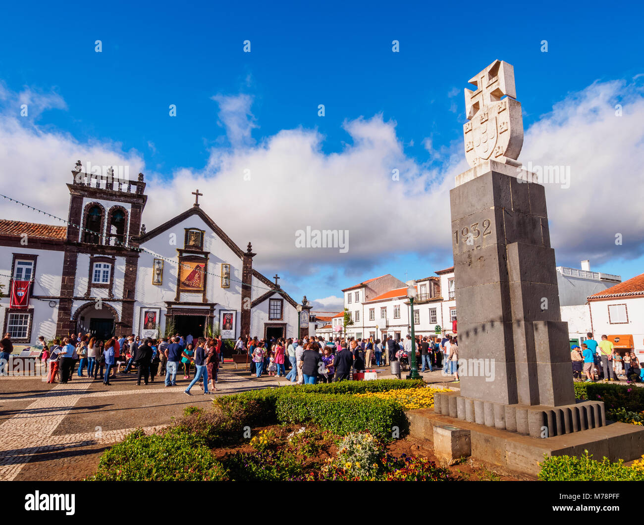 Il convento di San Francesco e la chiesa di Nossa Senhora das Vitorias, Vila do Porto, Santa Maria Island, Azzorre, Portogallo, Atlantico, Europa Foto Stock
