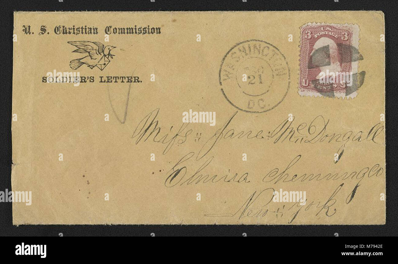Questa busta dell'era della guerra civile presenta un piccione portante, che simboleggia la comunicazione durante il conflitto, insieme a una lettera della Commissione cristiana degli Stati Uniti. L'immagine riflette il ruolo della posta e dei messaggi nella logistica in tempo di guerra e gli sforzi di supporto per i soldati. Foto Stock