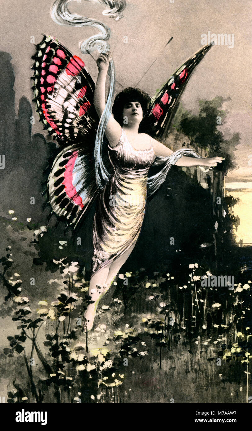 Donna con ali di farfalla, 1910s, Germania Foto stock - Alamy