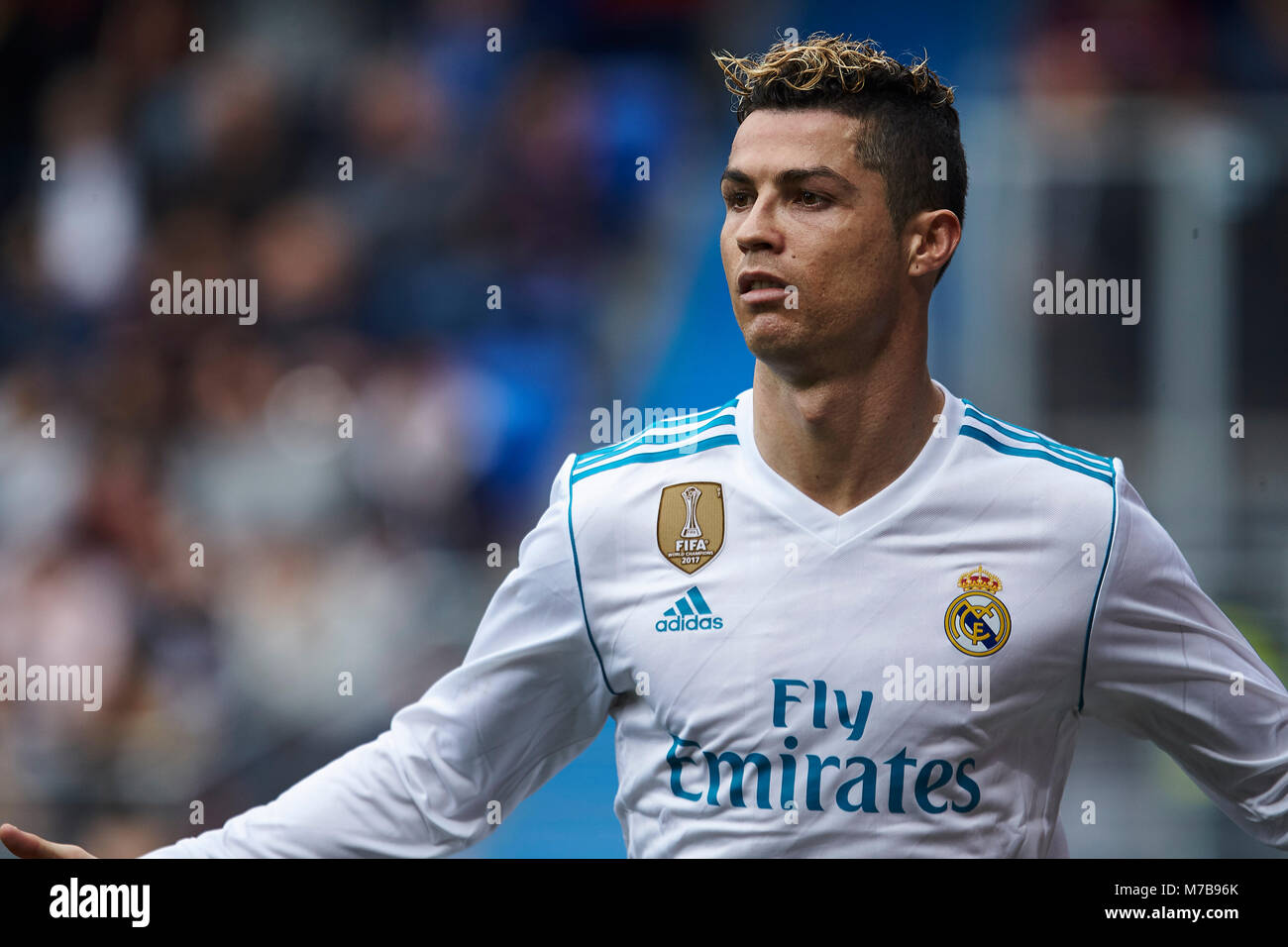 Eibar, Spagna. Decimo Mar, 2018. (7) Cristiano Ronaldo celebrare obiettivo durante lo spagnolo La Liga partita di calcio tra S.D Eibar e Real Madrid C.F, a Ipurua Stadium, in Eibar, Spagna settentrionale, Sabato, Marzo, 10, 2018. Credito: Gtres Información más Comuniación on line, S.L./Alamy Live News Foto Stock Eibar, Spagna. Decimo Mar, 2018. (7) Cristiano Ronaldo celebrare obiettivo durante lo spagnolo La Liga partita di calcio tra S.D Eibar e Real Madrid C.F, a Ipurua Stadium, in Eibar, Spagna settentrionale, Sabato, Marzo, 10, 2018. Credito: Gtres Información más Comuniación on line, S.L./Alamy Live News Foto Stock