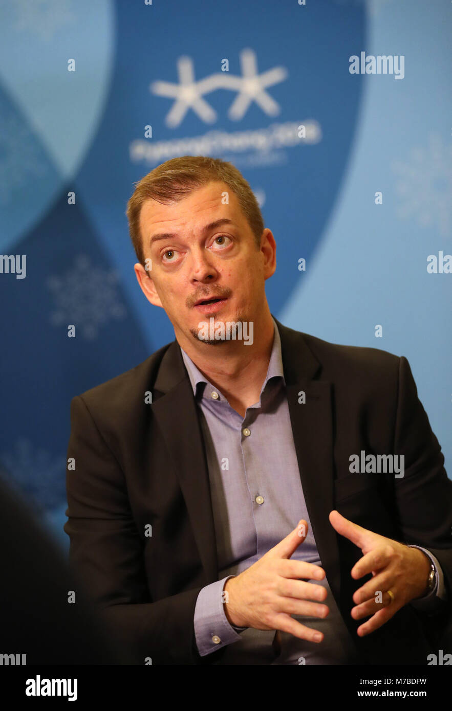 08 marzo 2018, Corea del Sud, PyeongChang: Andrew Parsons, Presidente del Comitato Paralimpico Internazionale, dà un'intervista. Foto: Karl-Josef Hildenbrand/dpa Foto Stock
