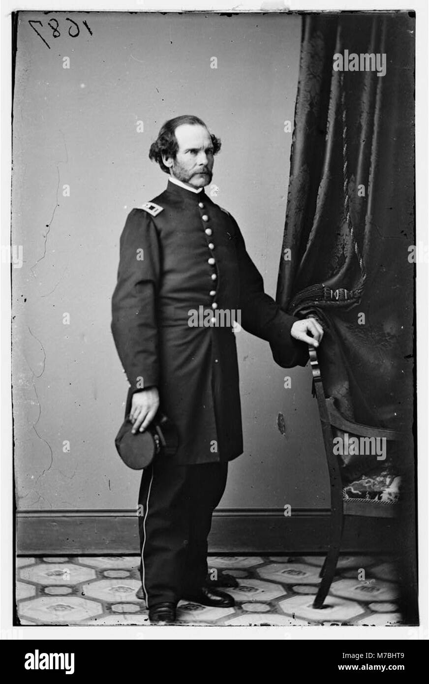 Un ritratto di un falegname che funge da quartier generale, probabilmente dei primi anni del XX secolo, che mostra il ruolo di lavoratori qualificati in ambienti militari. Foto Stock