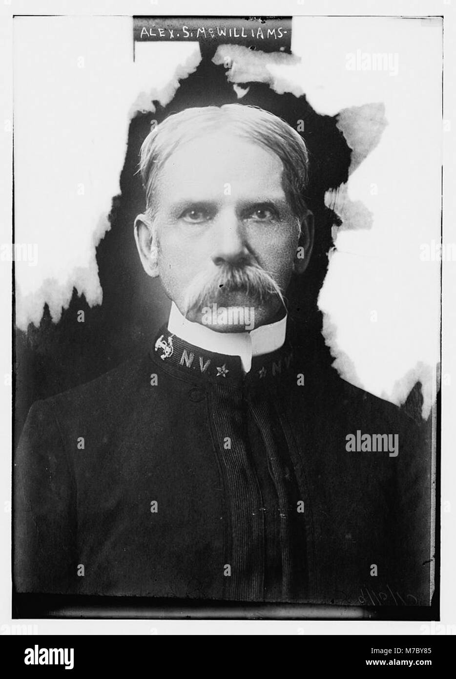 Un ritratto di Alex. S. McWilliams, un individuo presente negli archivi pubblici. La fotografia fornisce uno sguardo sulla sua storia personale e sulla sua identità pubblica durante i primi anni del XX secolo. Foto Stock
