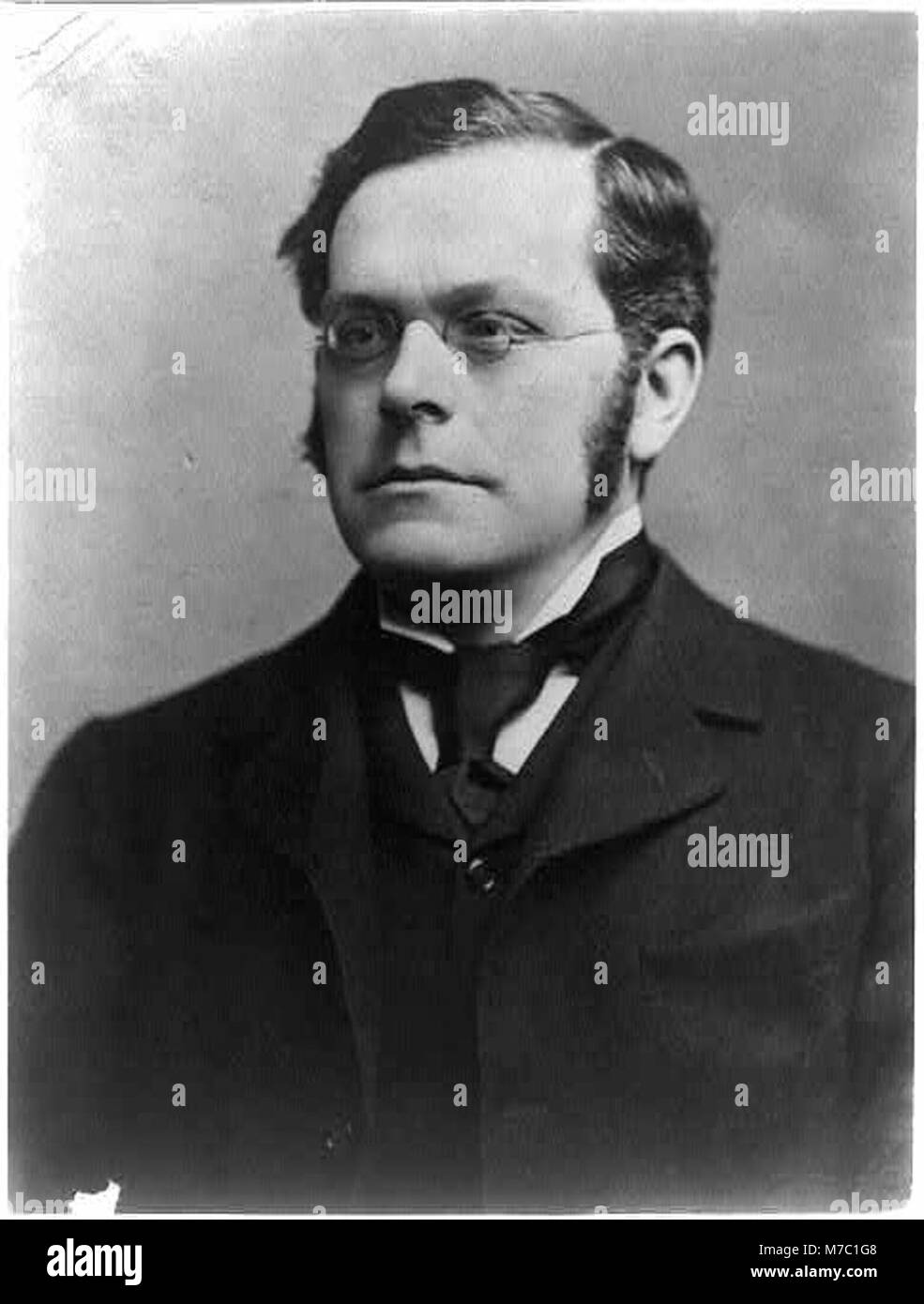 Un ritratto di Augustine Birrell, un influente politico e scrittore britannico, noto per il suo ruolo nel Partito Liberale tra la fine del XIX e l'inizio del XX secolo. Foto Stock