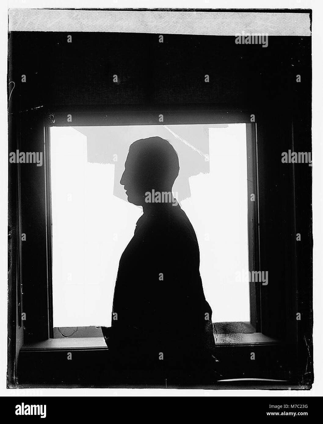 Sagoma di Bainbridge Colby, una figura storica, mostrata in profilo come una rappresentazione riconoscibile. Foto Stock