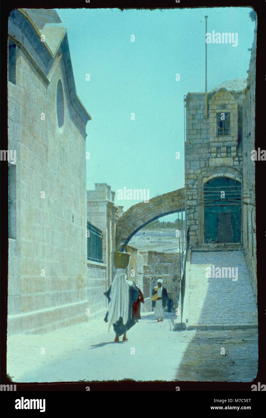 Una fotografia della 2a stazione della Croce a Gerusalemme, che segna il luogo tradizionale in cui Gesù cadde per la seconda volta sulla via della crocifissione. Foto Stock