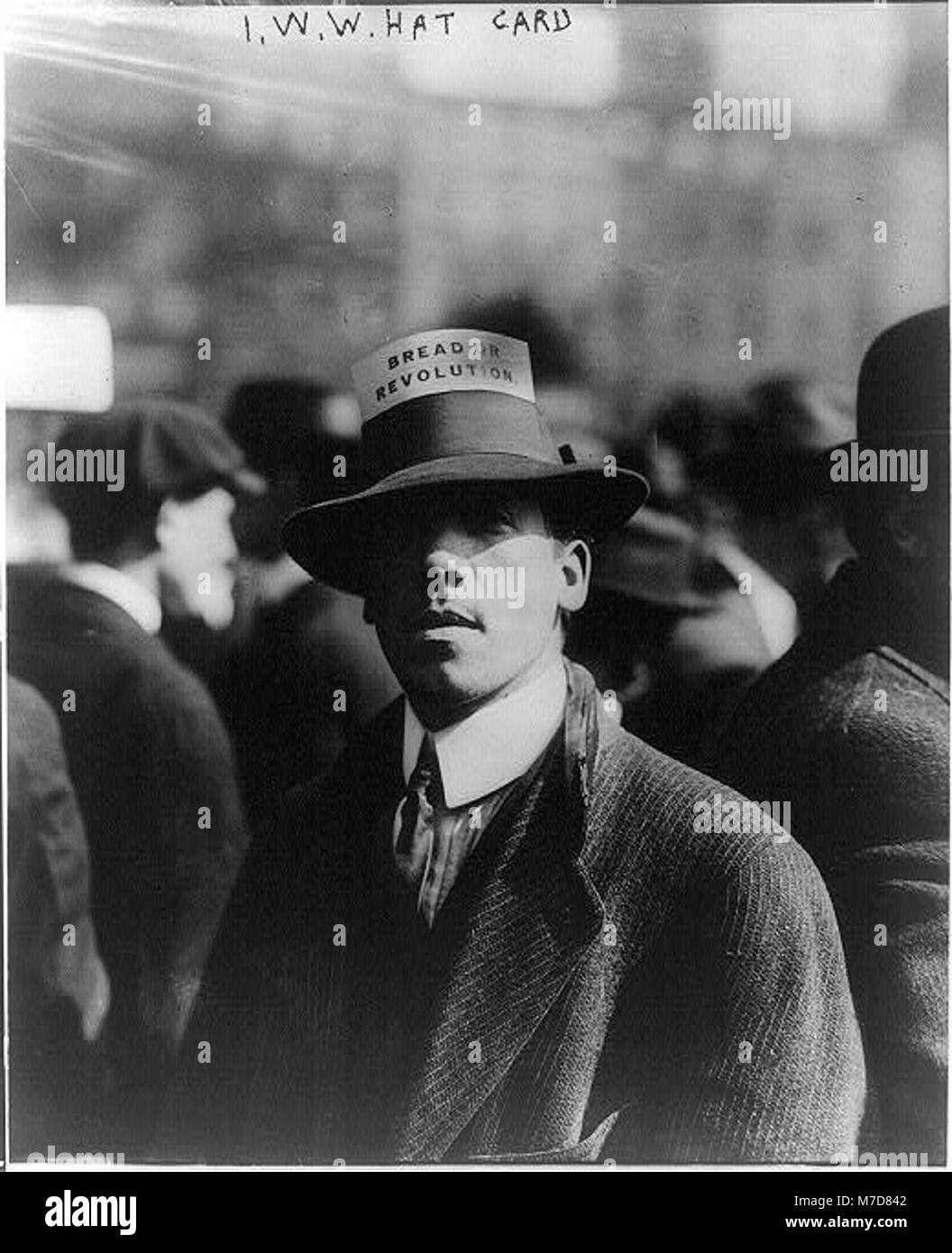 Una carta cappello I.W.W. (Industrial Workers of the World), un elemento del movimento operaio dei primi anni del XX secolo, che simboleggia la solidarietà e i diritti dei lavoratori. Foto Stock