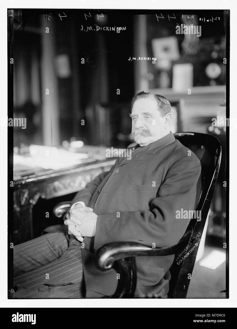 Ritratto di J.M. Dickinson, un avvocato e funzionario del governo americano. L'immagine cattura il suo abbigliamento formale e la sua statura professionale. Foto Stock