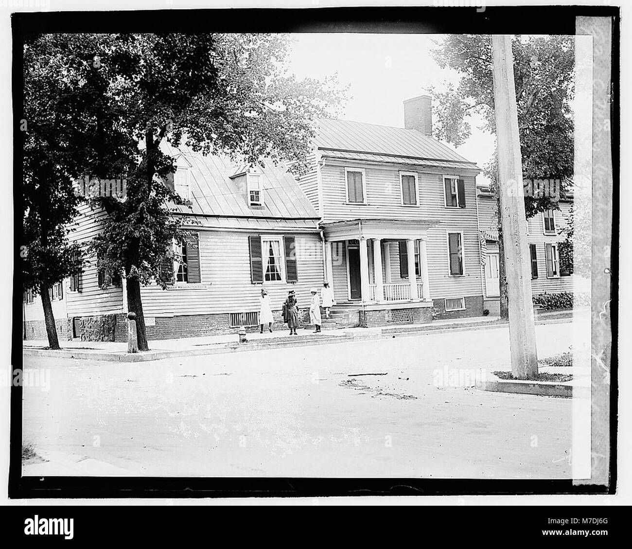 Questa immagine mostra la casa di Mary Washington a Fredericksburg, Virginia, un sito storico legato alla madre di George Washington, Mary, che fornisce informazioni sulla prima storia americana. Foto Stock